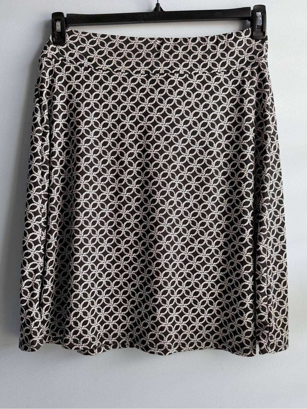 NY Collection Women’s Petite Black & White Printed Knee Length Skirt Size Large